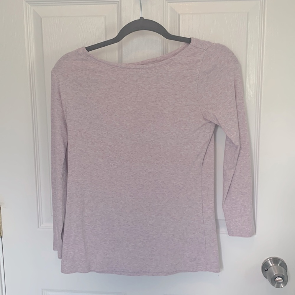 Pretty lilac Vineyard Vines shirt. Size small